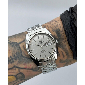 35mm • 1972 Vintage Omega Constellation Fluted Bezel Silver Dial ref.168.0057